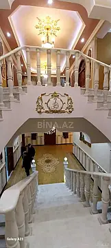 Satılır 8 otaqlı həyət evi 650 m²