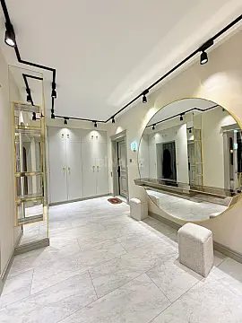 Satılır 5 otaqlı mənzil 184 m²