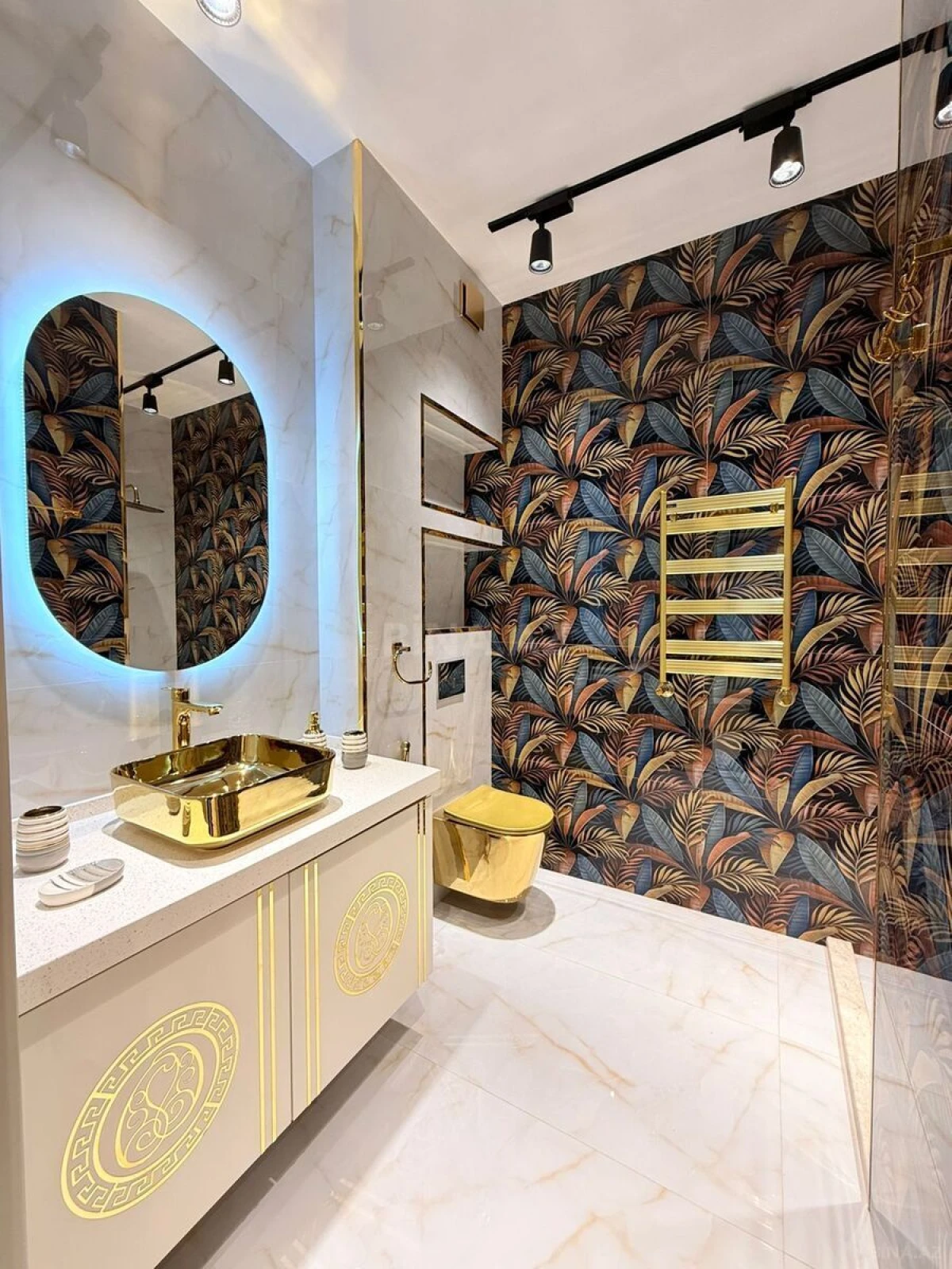 Satılır 5 otaqlı mənzil 184 m²