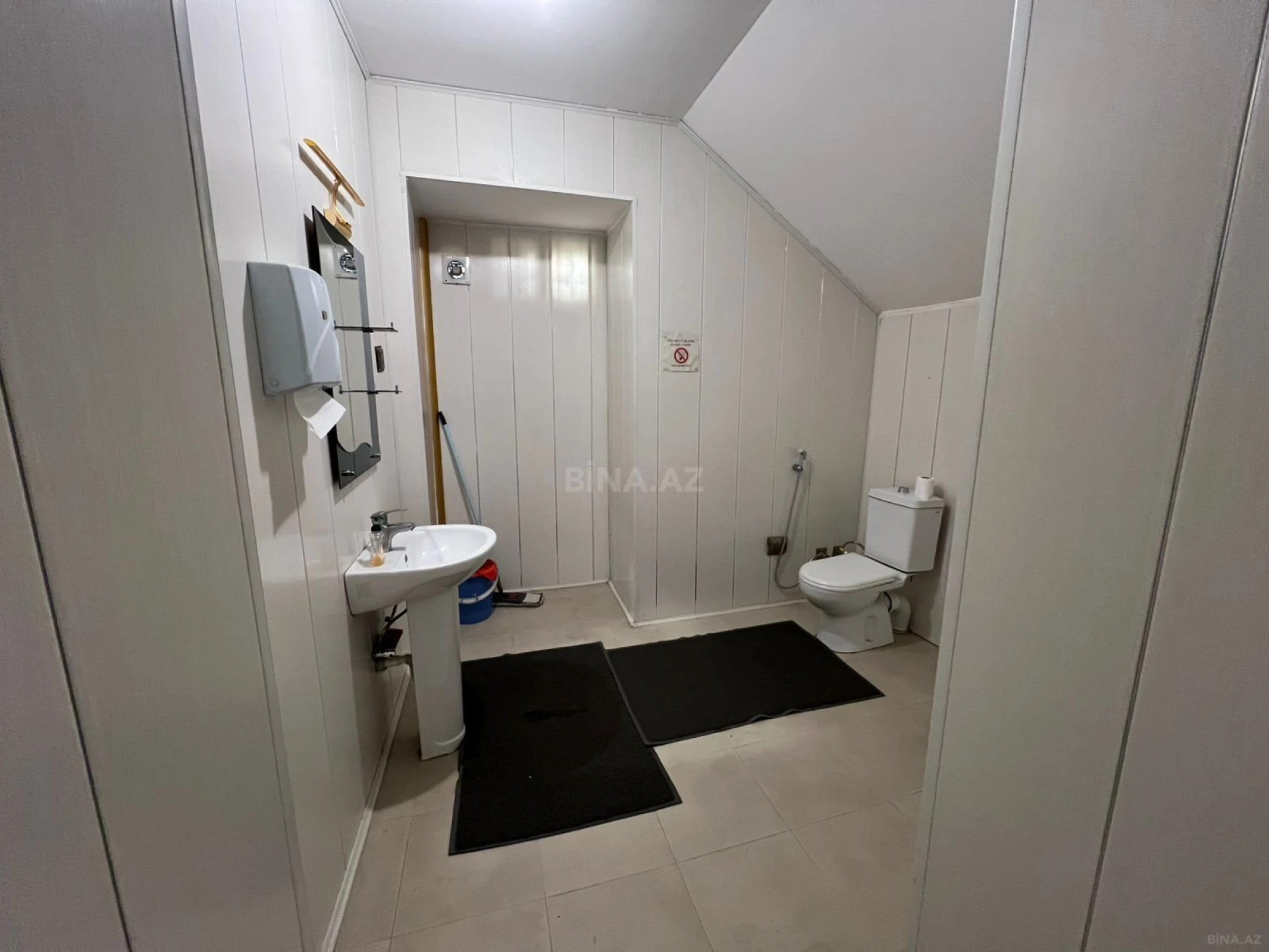 Kirayə verilir 8 otaqlı ofis 370 m²