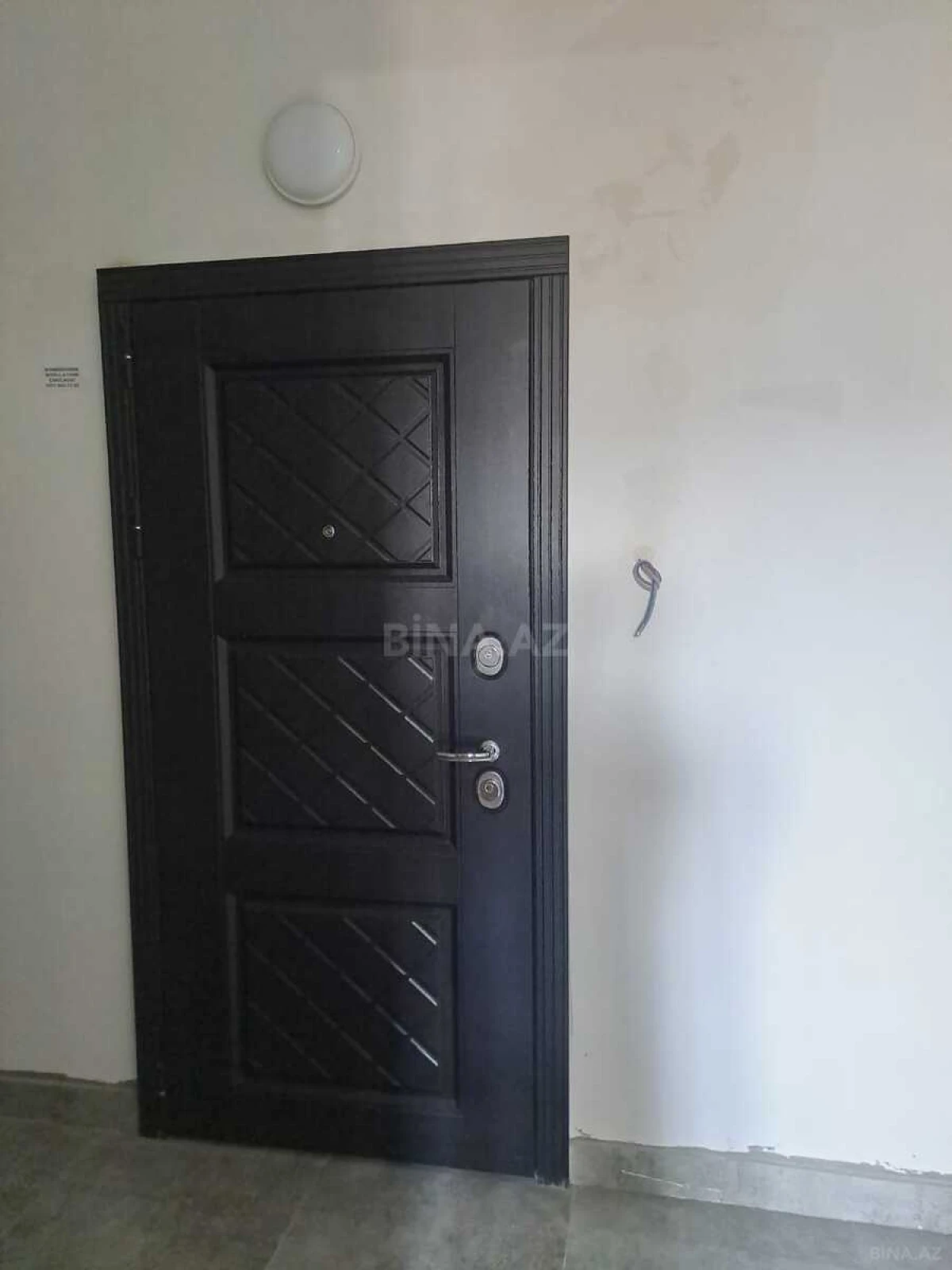 Satılır 2 otaqlı mənzil 90 m²