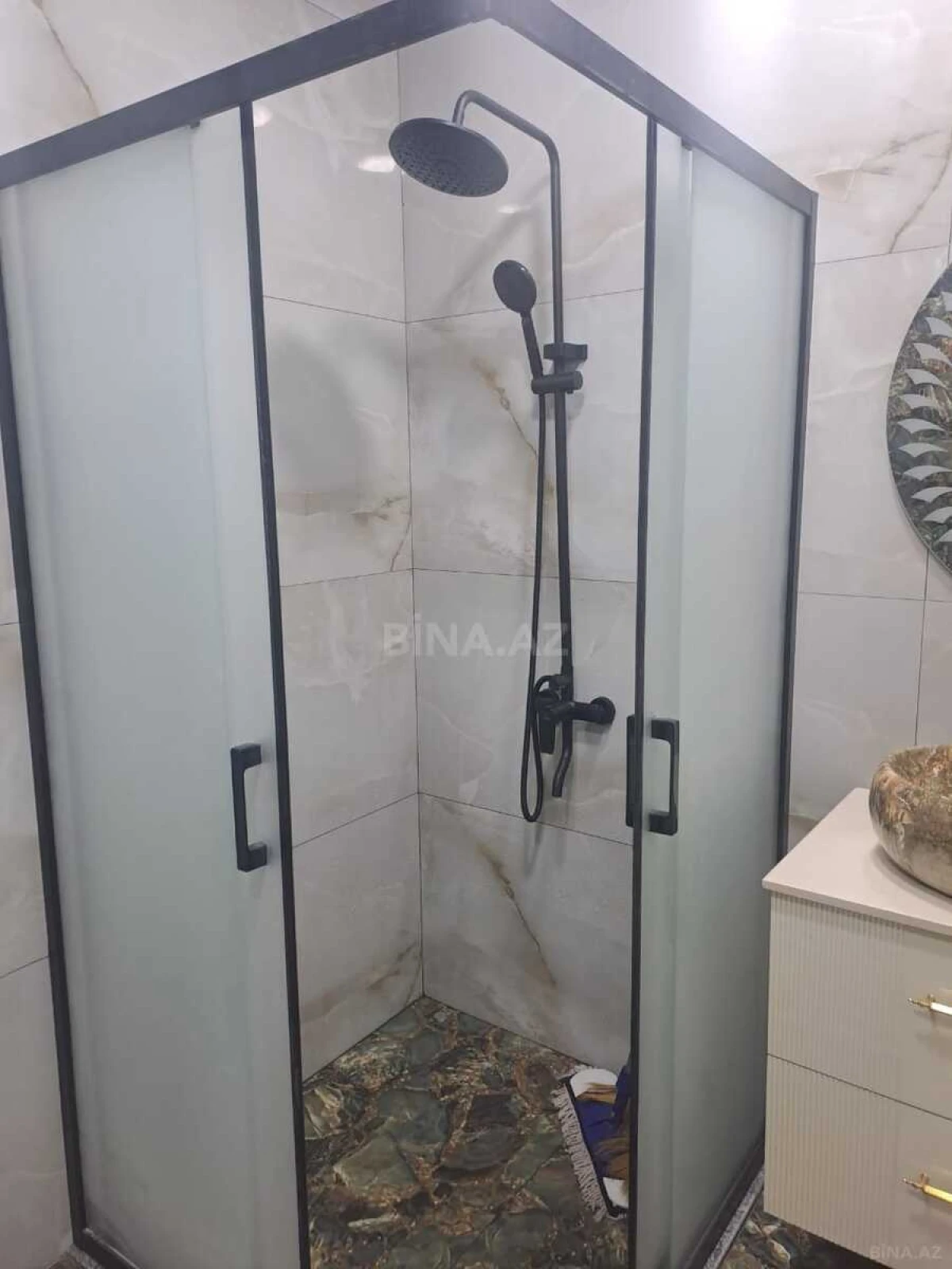 Satılır 2 otaqlı mənzil 90 m²