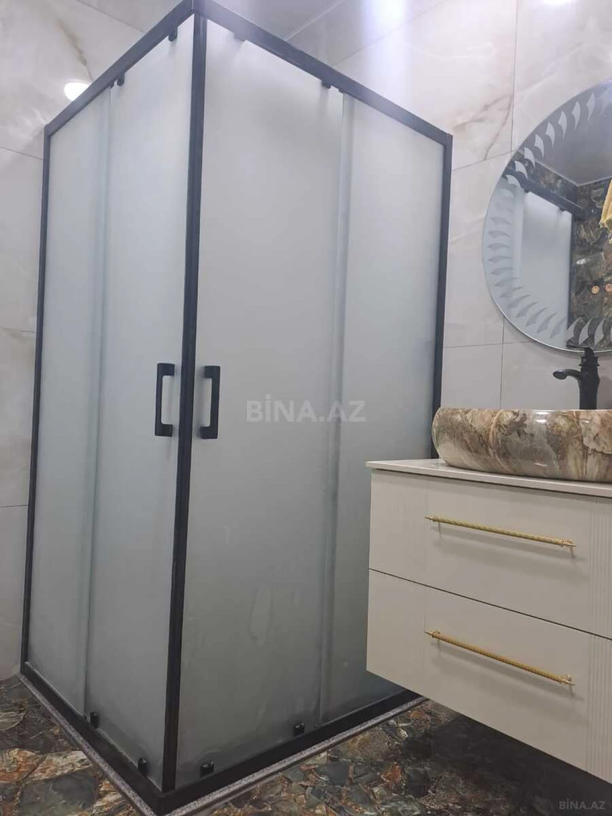 Satılır 2 otaqlı mənzil 90 m²