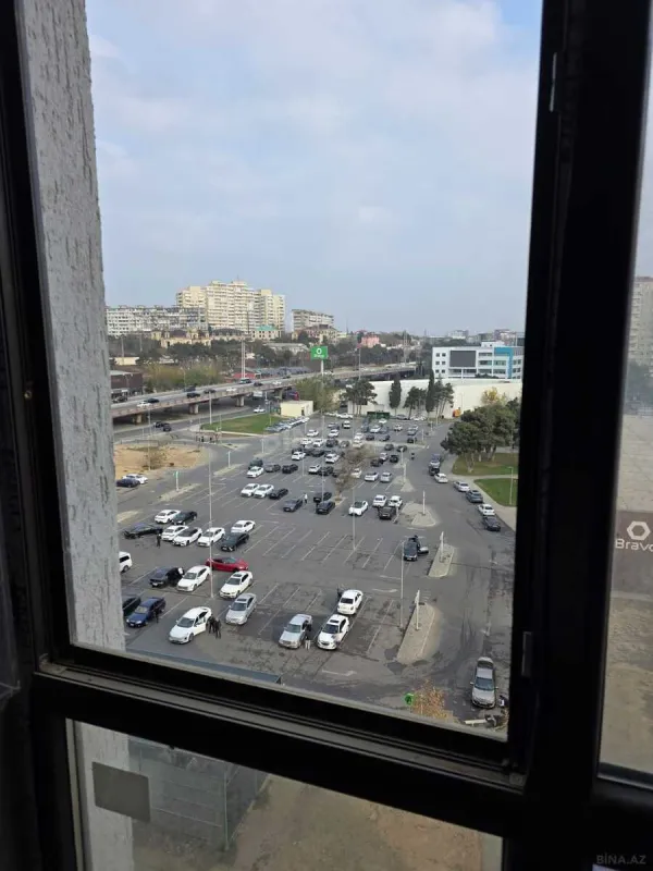 Satılır 5 otaqlı mənzil 204 m²