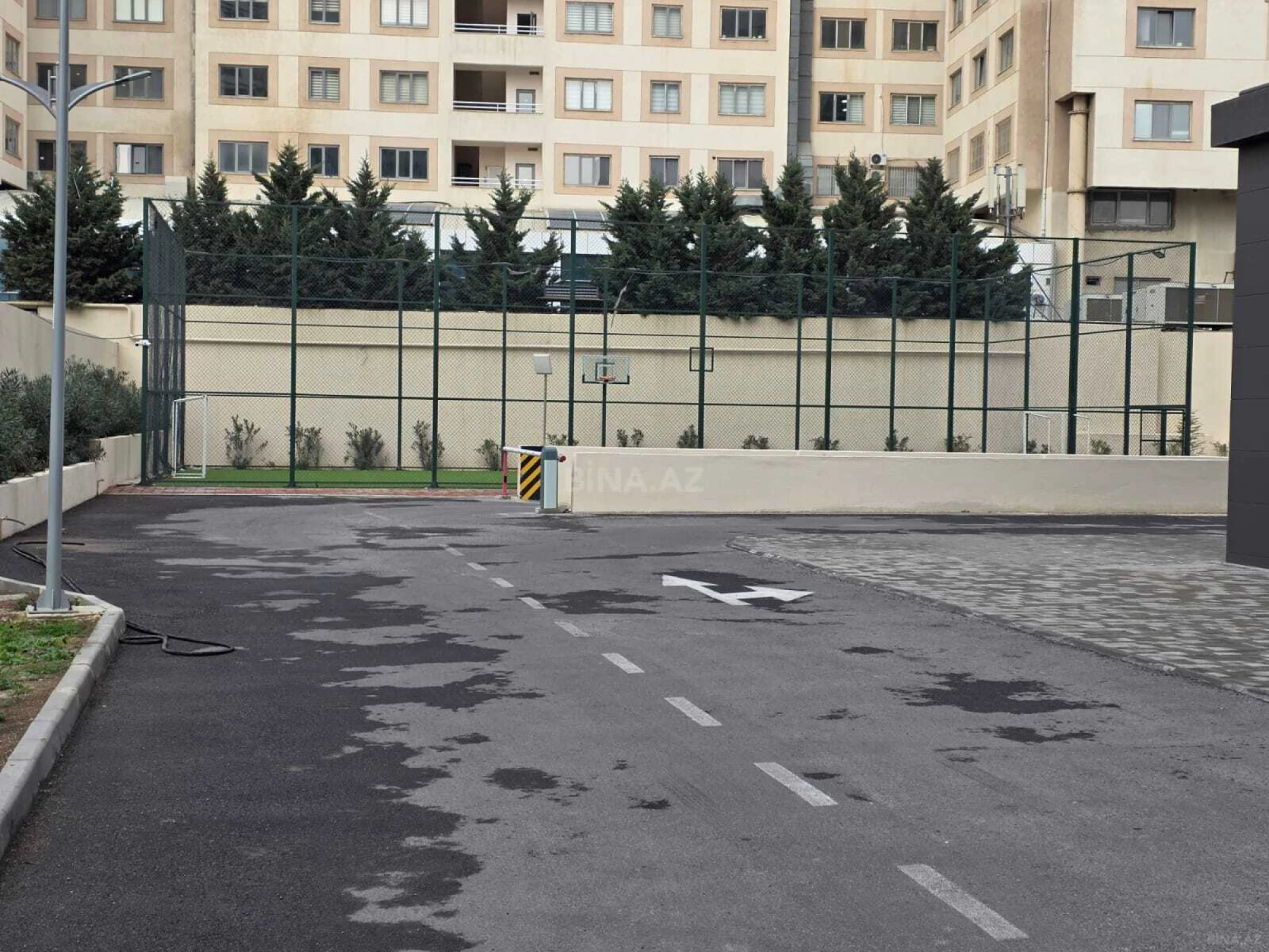 Satılır 5 otaqlı mənzil 204 m²