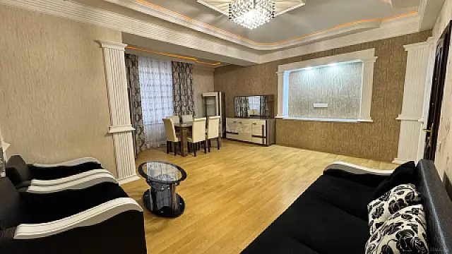Satılır 2 otaqlı mənzil 90 m²
