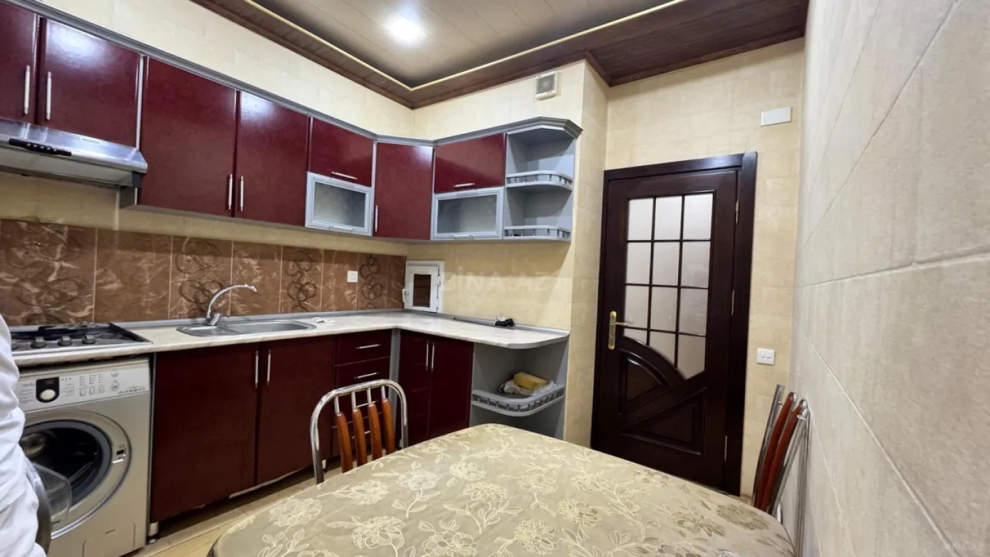 Satılır 2 otaqlı mənzil 90 m²