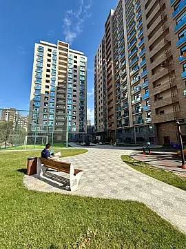 Satılır 3 otaqlı mənzil 121 m² — Bakı, İnşaatçılar 3 otaq 121.00 m²