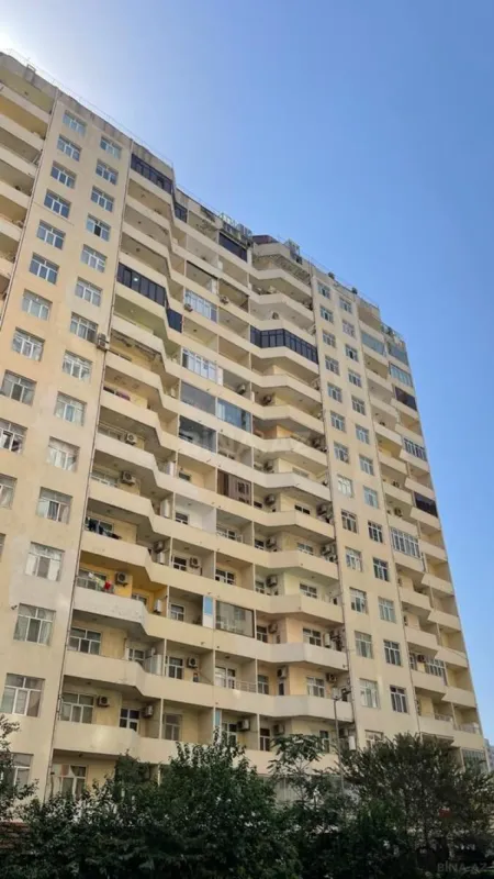 Satılır 3 otaqlı mənzil 150 m²