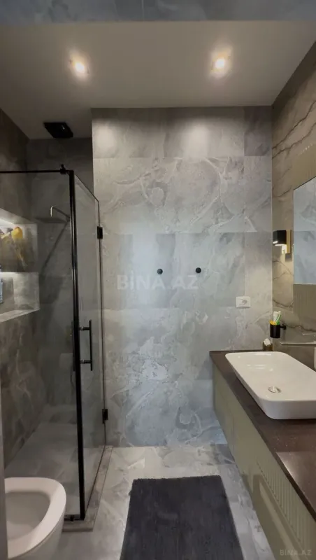 Satılır 5 otaqlı mənzil 231 m²