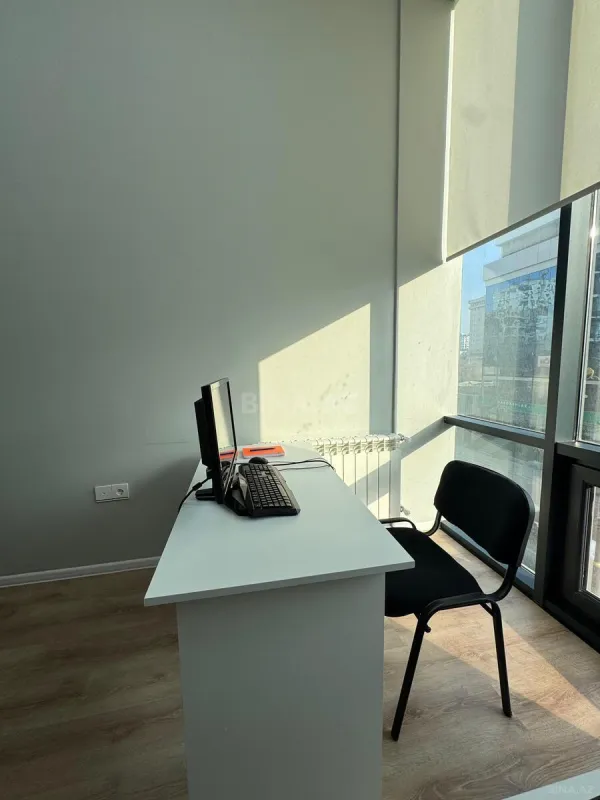 Kirayə verilir 1 otaqlı ofis 20 m²