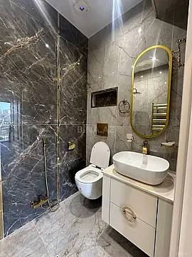 Satılır 4 otaqlı mənzil 127 m²