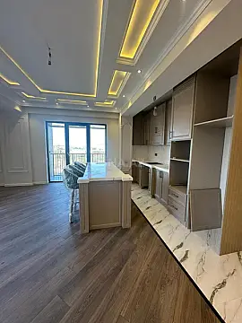 Satılır 4 otaqlı mənzil 127 m²