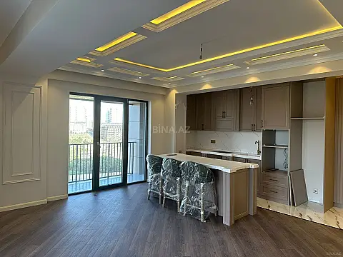 Satılır 4 otaqlı mənzil 127 m²