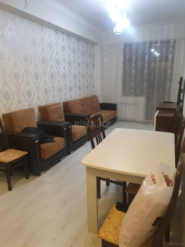 Kirayə verilir 2 otaqlı mənzil 72 m²