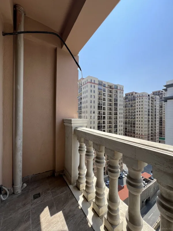 Satılır 2 otaqlı mənzil 68 m²