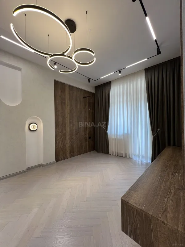 Satılır 2 otaqlı mənzil 68 m²
