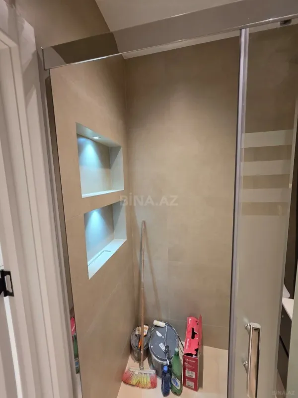 Satılır 3 otaqlı mənzil 127 m²