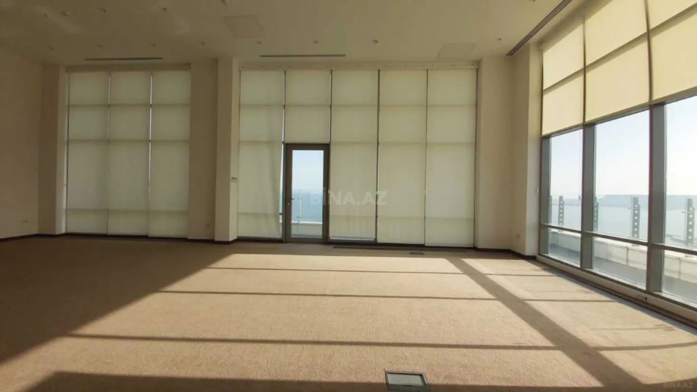 Satılır obyekt 1593 m²