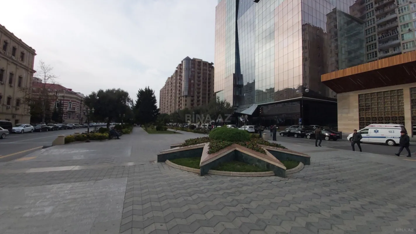 Satılır obyekt 1593 m²