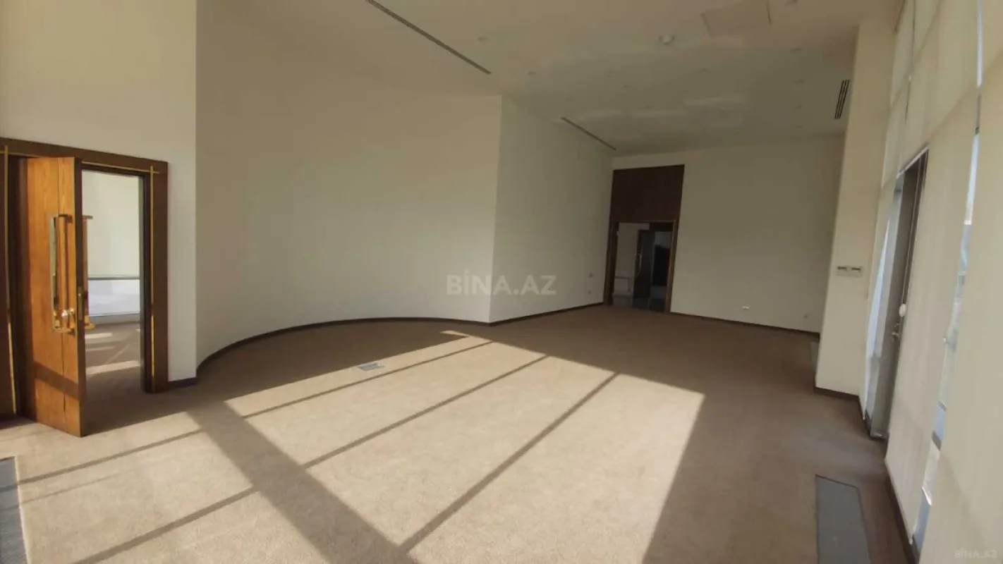 Satılır obyekt 1593 m²