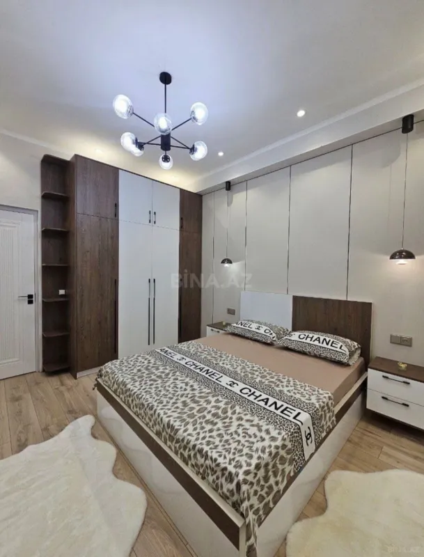 Kirayə verilir 2 otaqlı mənzil 90 m²