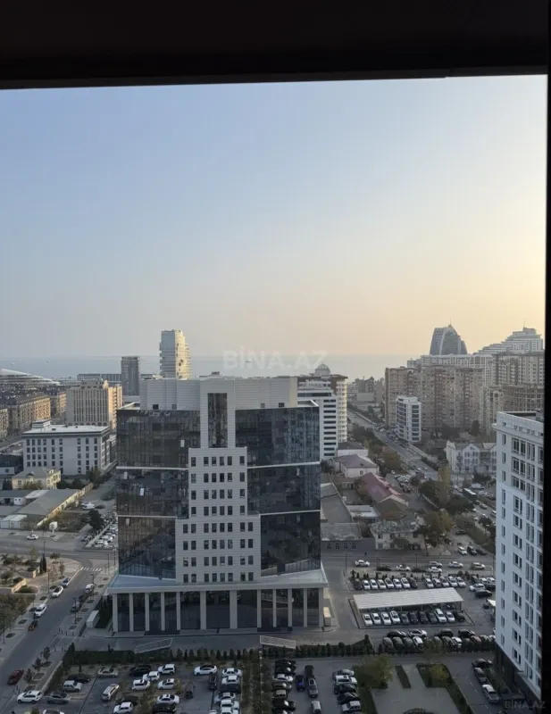 Satılır 2 otaqlı mənzil 90.5 m²