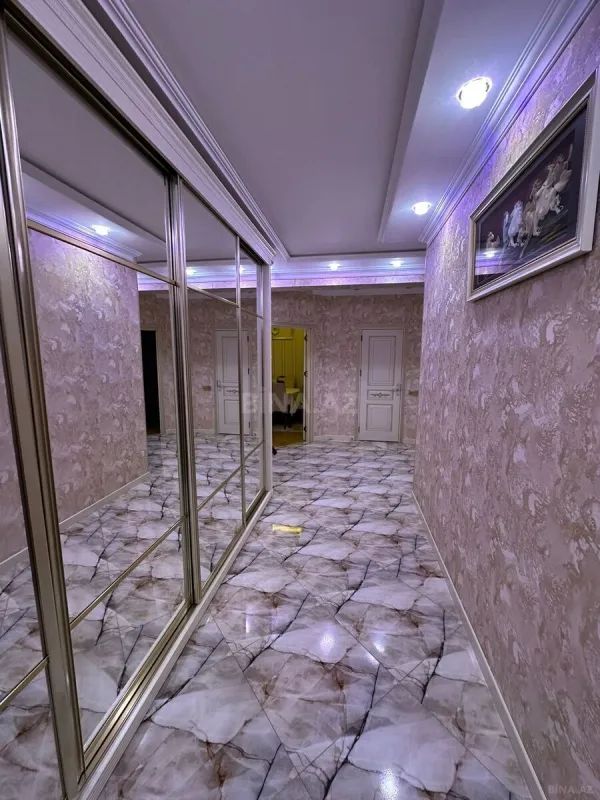 Satılır 2 otaqlı mənzil 100 m²