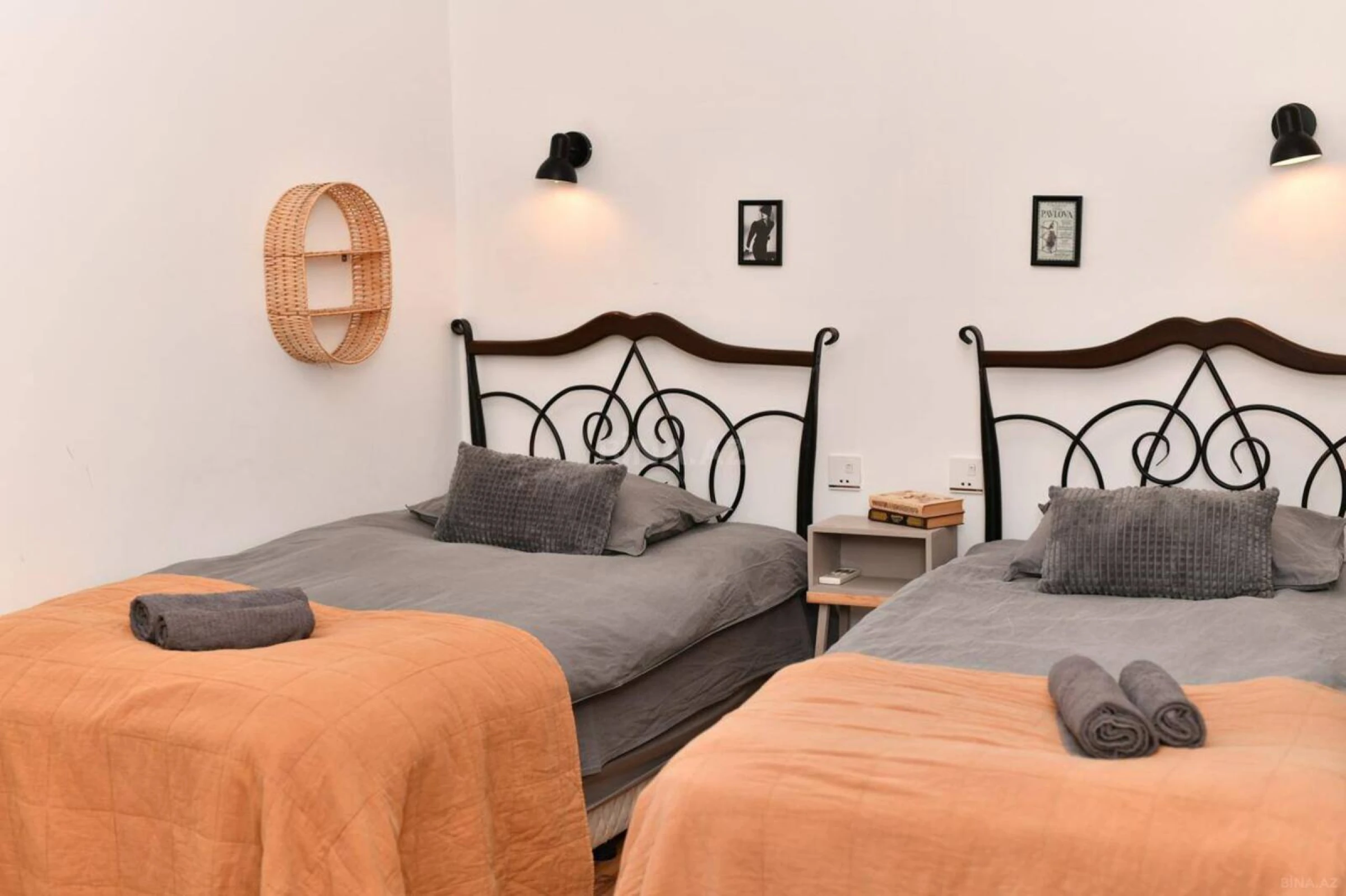 Satılır 6 otaqlı mənzil 250 m²