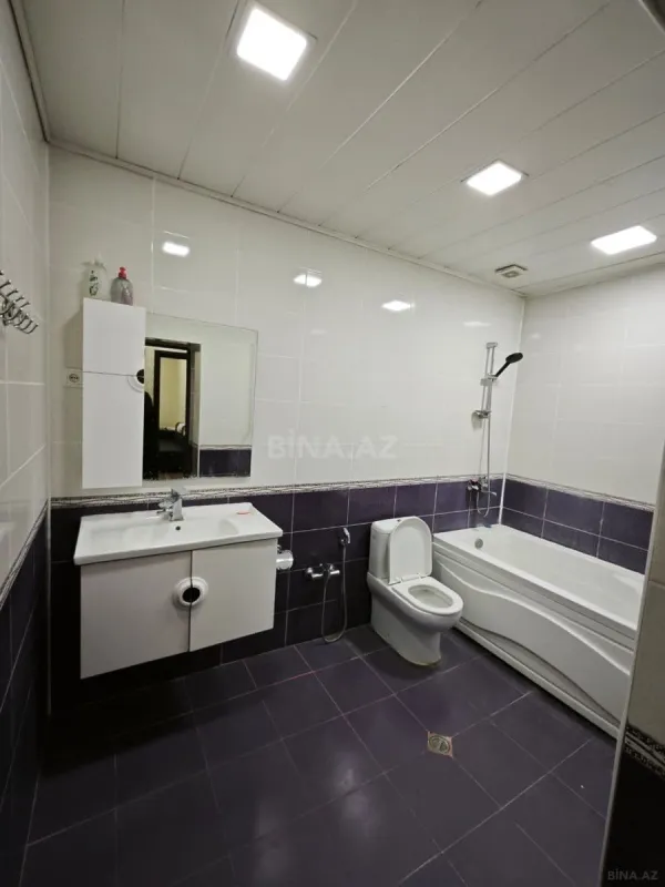 Satılır 2 otaqlı mənzil 105 m²