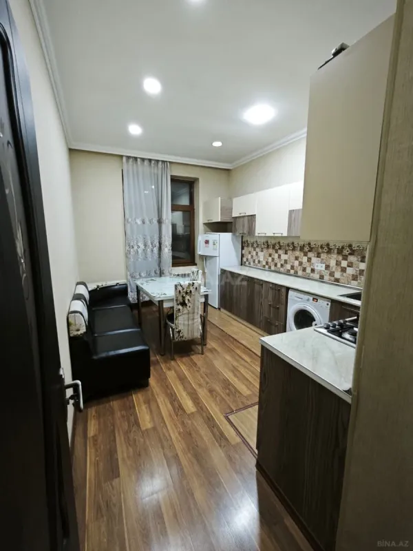 Satılır 2 otaqlı mənzil 105 m²