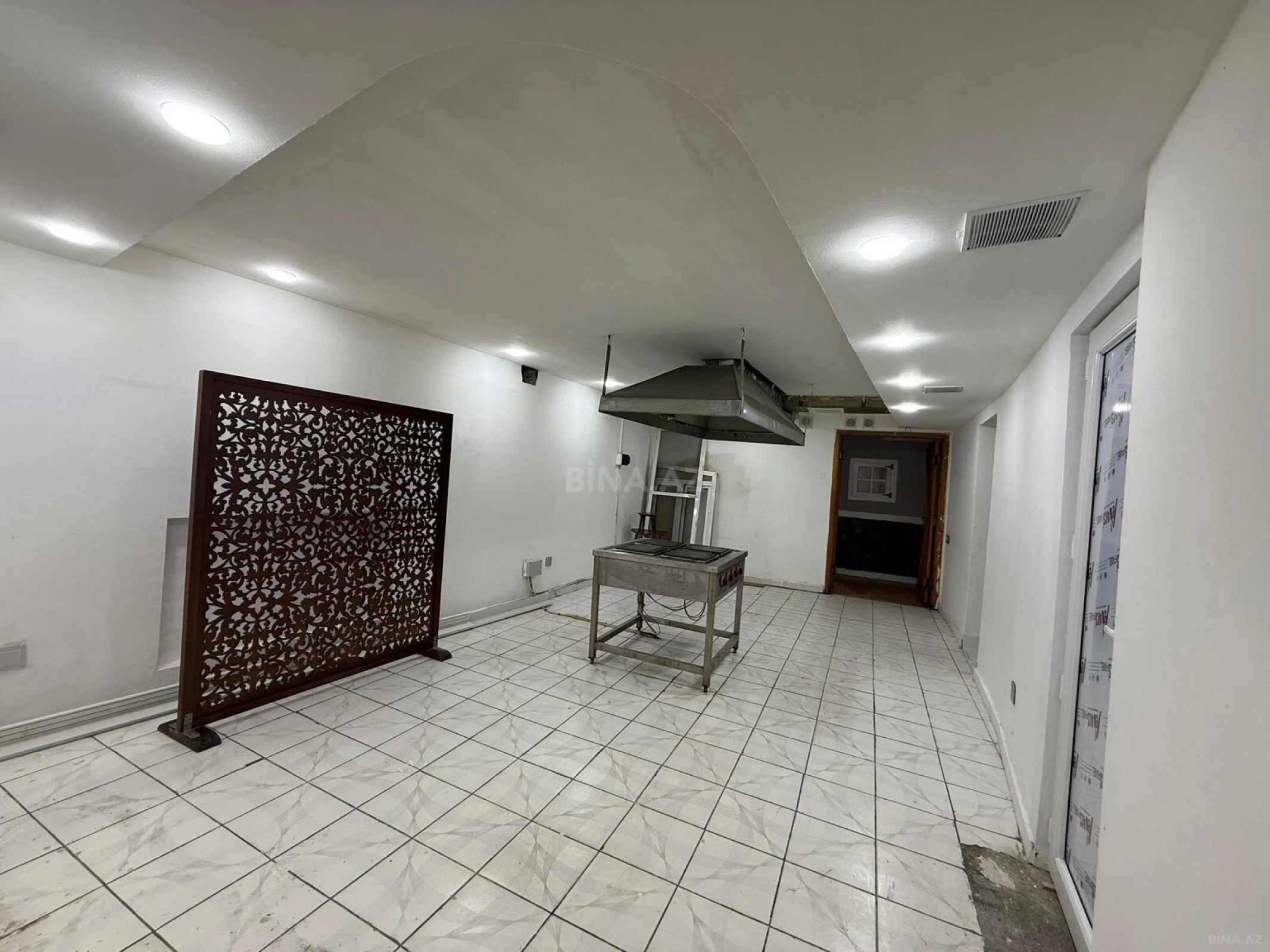 Kirayə verilir obyekt 200 m²