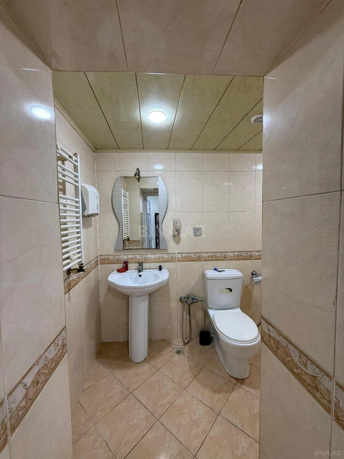 Kirayə verilir obyekt 200 m²