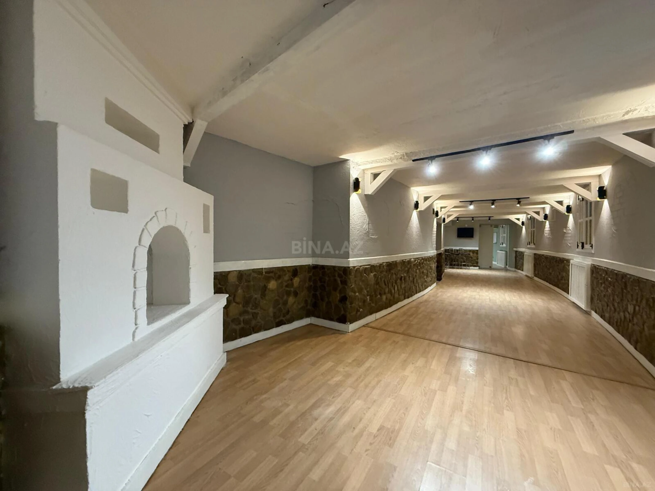 Kirayə verilir obyekt 200 m²