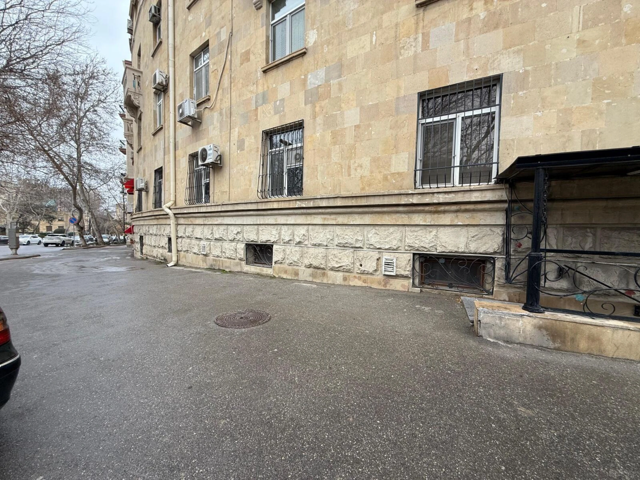 Kirayə verilir obyekt 200 m²