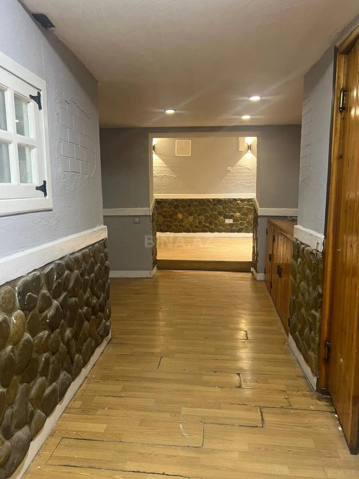 Kirayə verilir obyekt 200 m²