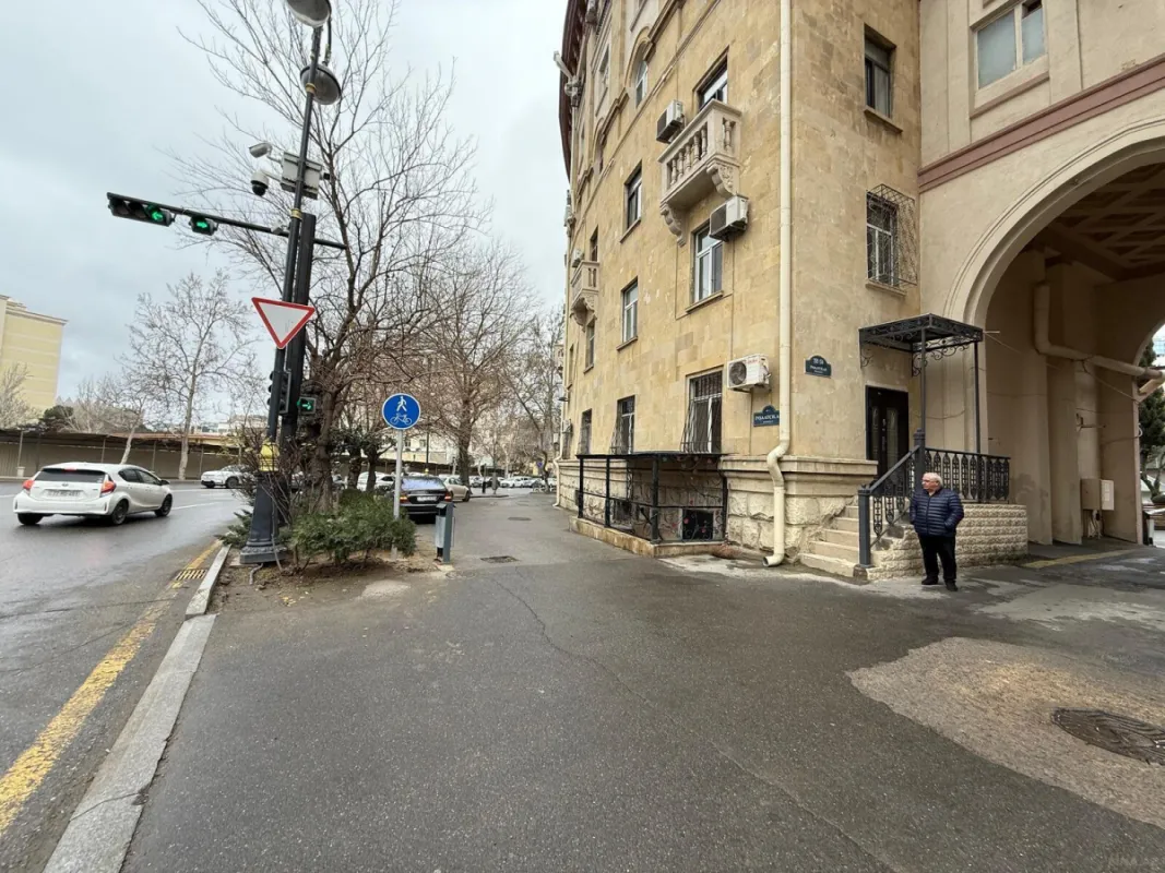 Kirayə verilir obyekt 200 m²