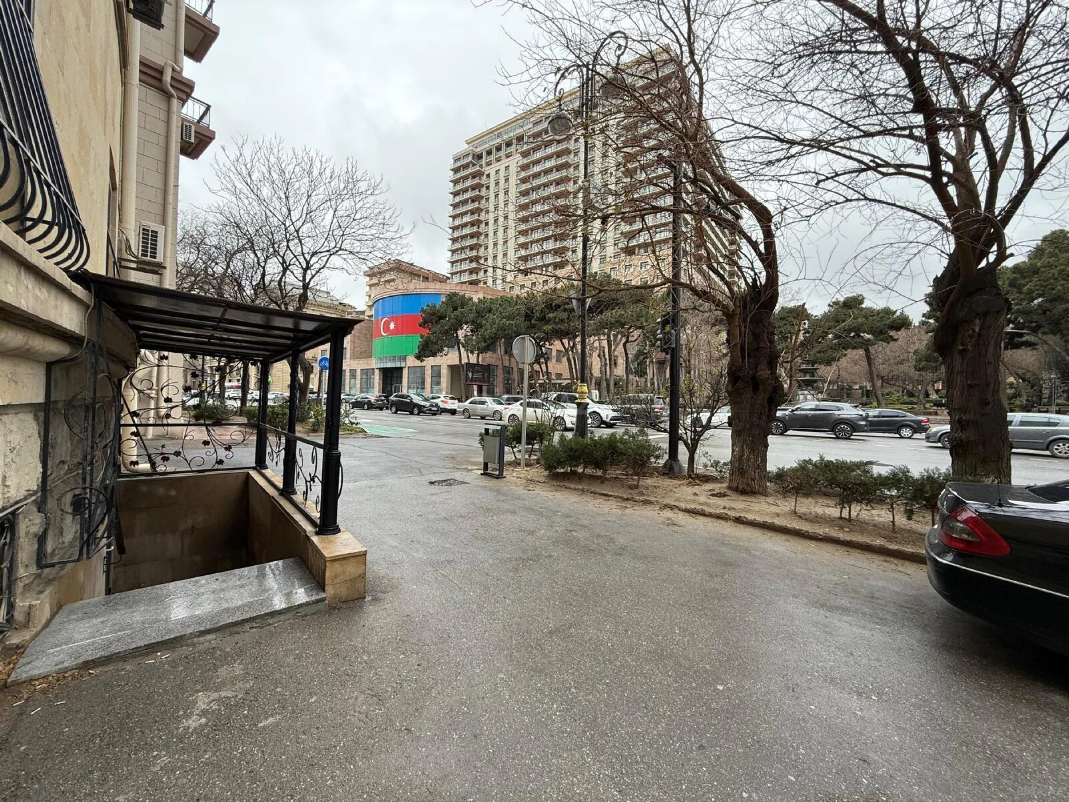 Kirayə verilir obyekt 200 m²