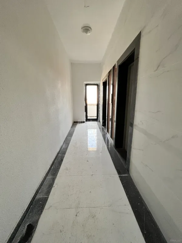 Satılır 3 otaqlı mənzil 102.7 m²