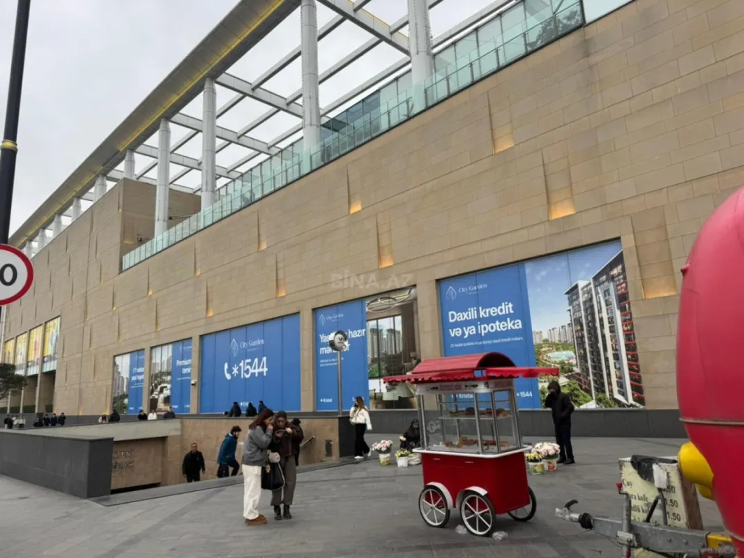 Kirayə verilir 2 otaqlı mənzil 61 m²