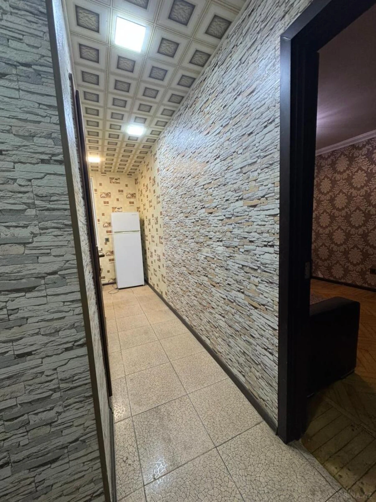 Kirayə verilir 2 otaqlı mənzil 61 m²