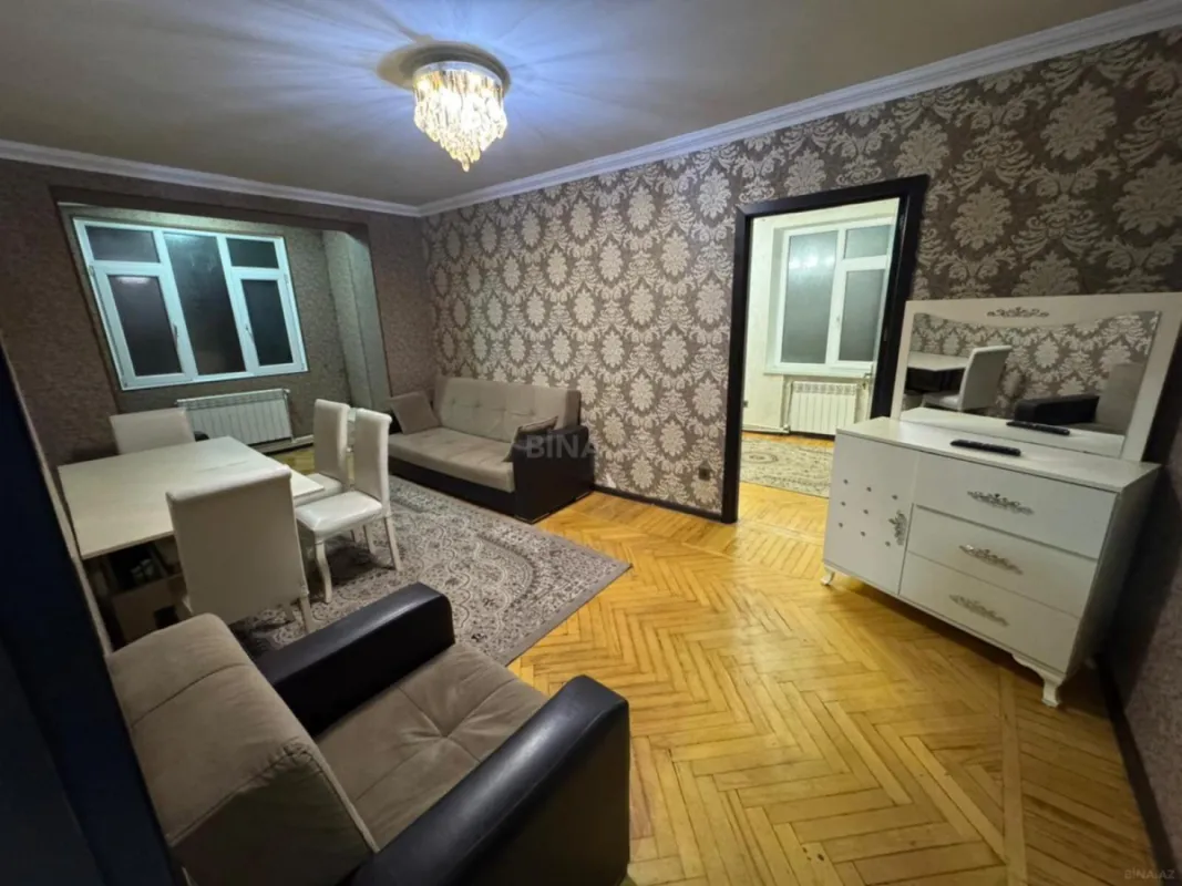 Kirayə verilir 2 otaqlı mənzil 61 m²