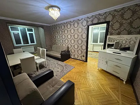 Kirayə verilir 2 otaqlı mənzil 61 m²