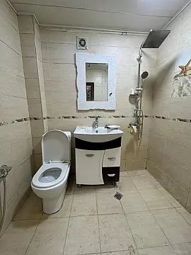 Kirayə verilir 2 otaqlı mənzil 61 m²