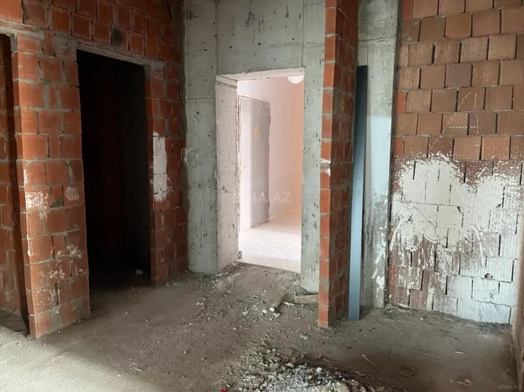 Satılır 3 otaqlı mənzil 120 m²