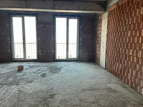 Satılır 3 otaqlı mənzil 120 m²