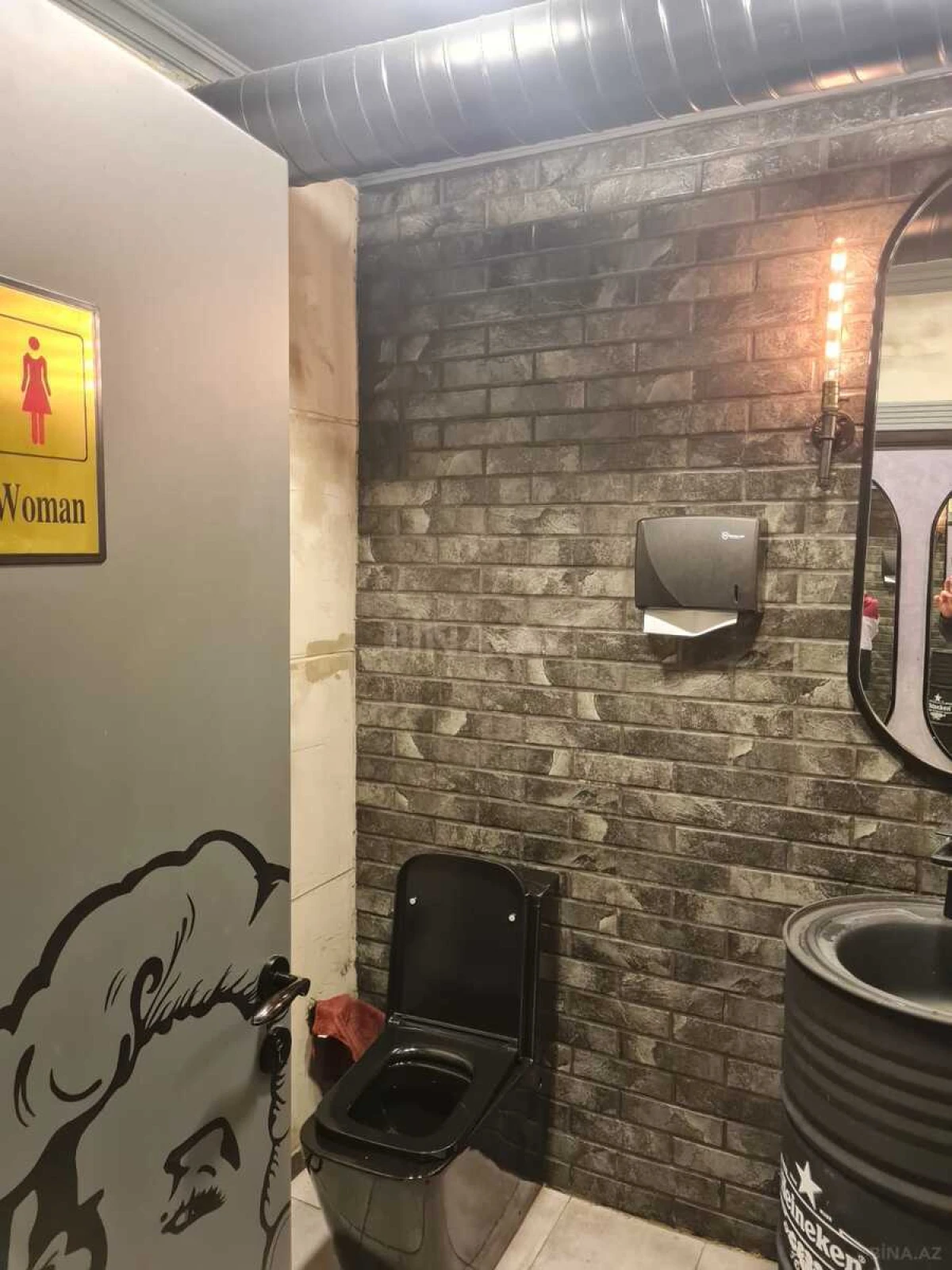 Satılır obyekt 1150 m²