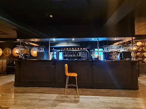 Satılır obyekt 1150 m²