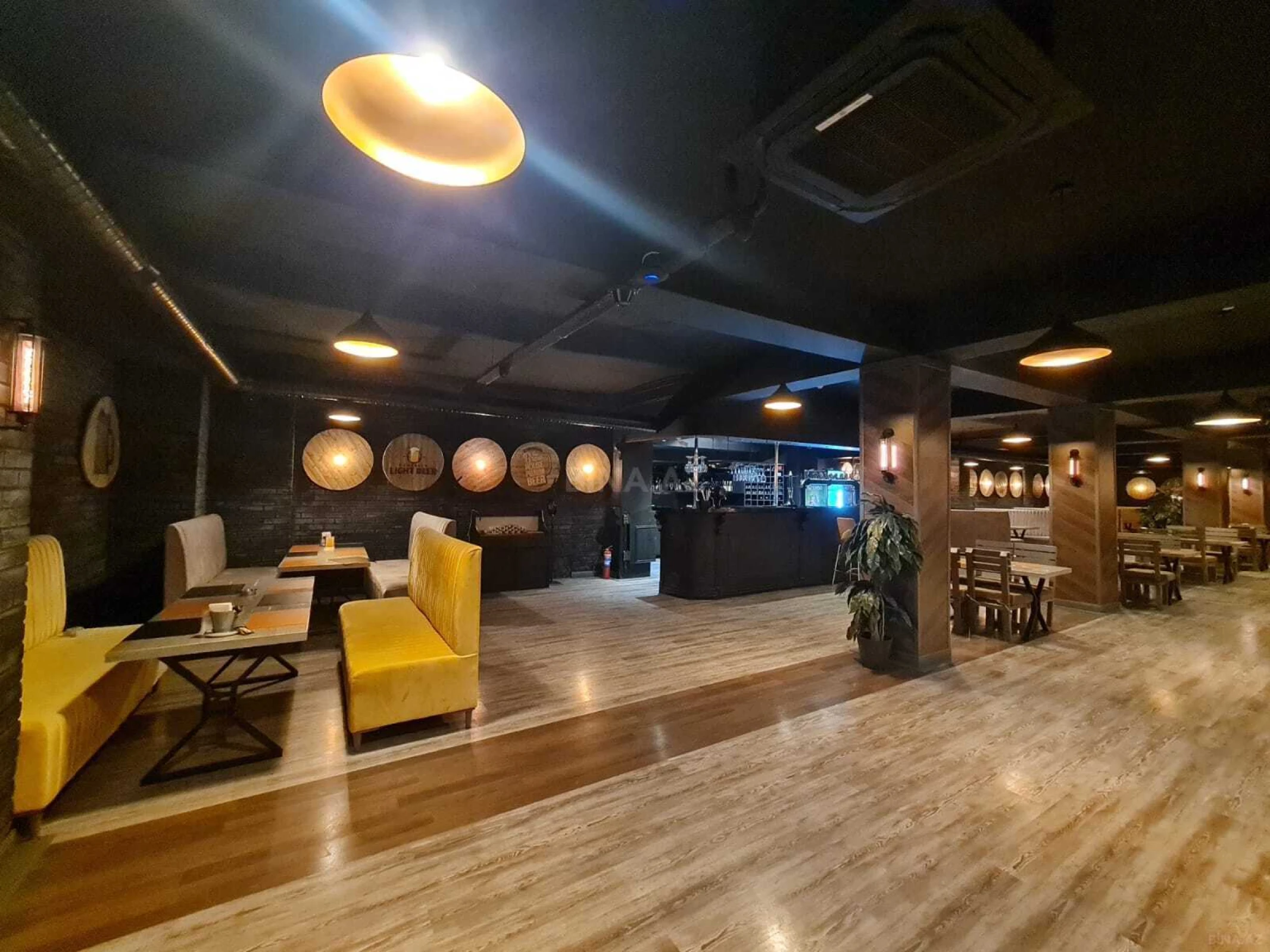 Satılır obyekt 1150 m²