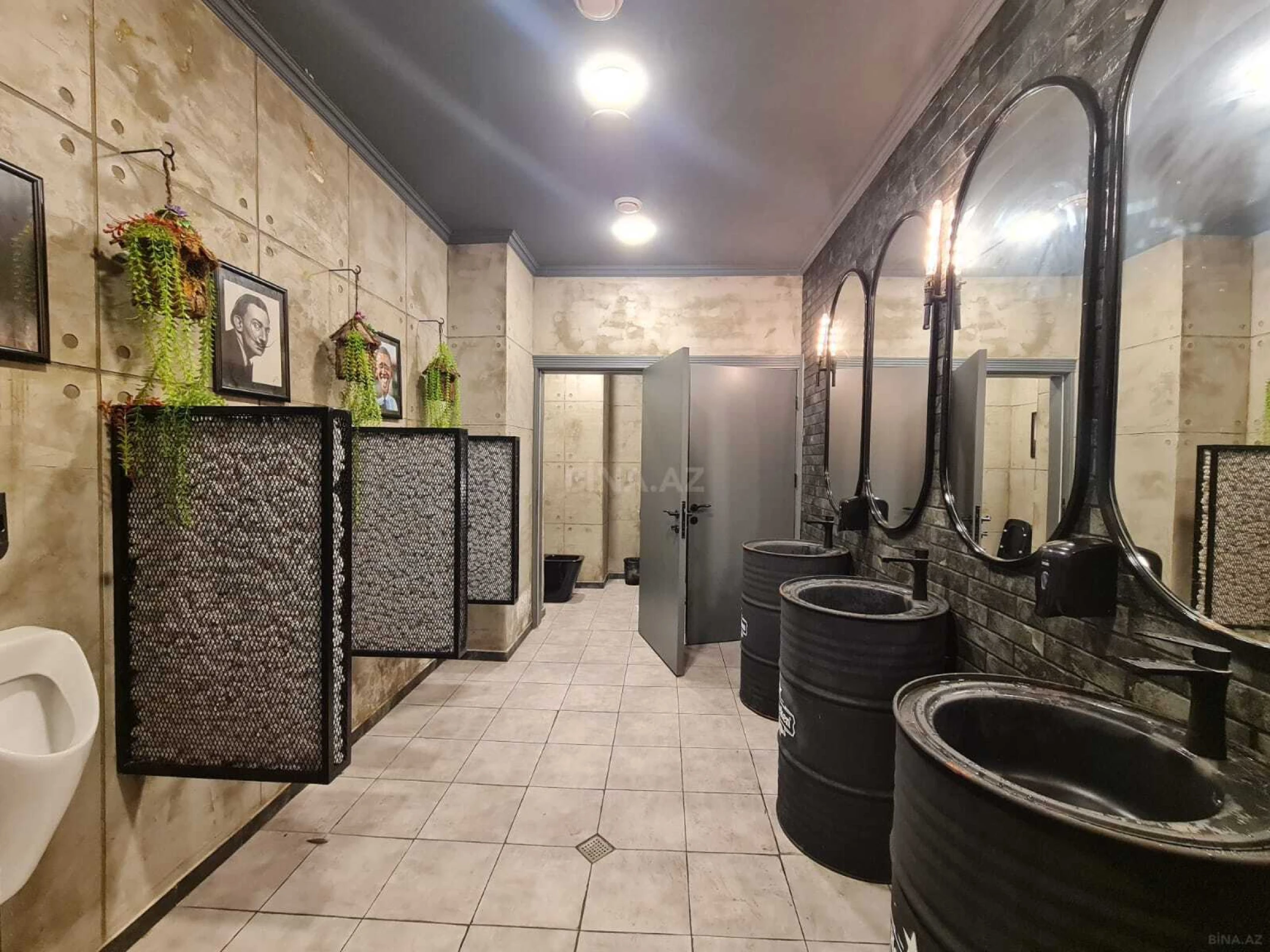 Satılır obyekt 1150 m²